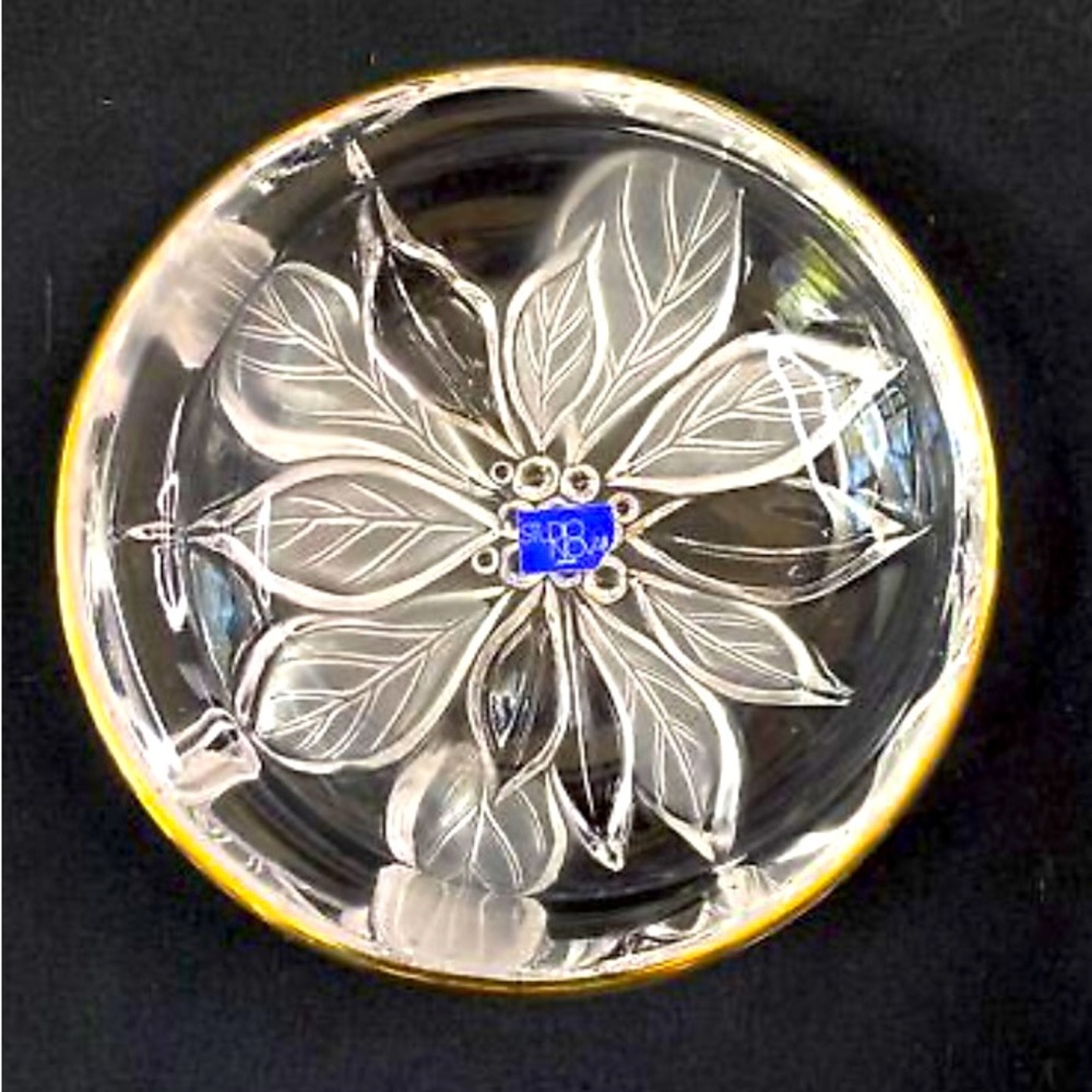 Studio Nova Japan Crystal Poinsettia Candy Or trinket Dish Gold Trim Frosted